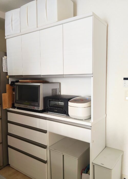 ズボラな片付けのプロは『動線』重視。転勤族の私が今の食器棚を選んだ